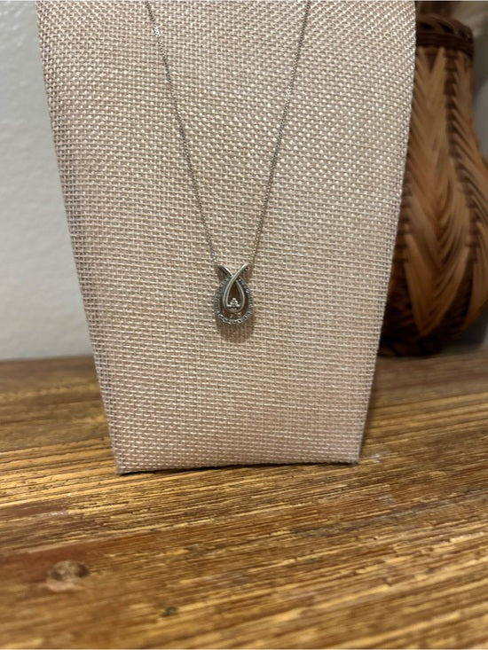 925 Sterling Silver Diamond Accent Pendant 18 in Chain Necklace