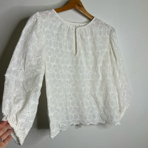 Velvet by Graham &amp;amp; Spencer Velvet by Graham &amp;amp; Spencer 100% Cotton Floral Embrodiered Peasant Blouse Cream - Cotton