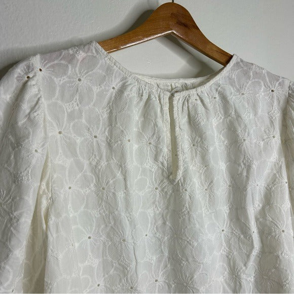 Velvet by Graham &amp; Spencer 100% Cotton Floral Embrodiered Peasant Blouse Cream