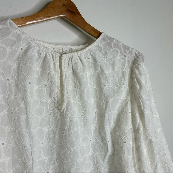 Velvet by Graham &amp; Spencer 100% Cotton Floral Embrodiered Peasant Blouse Cream