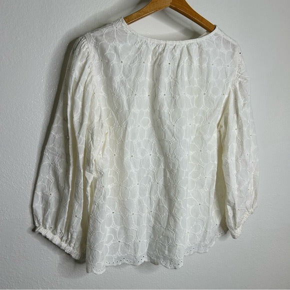 Velvet by Graham &amp; Spencer 100% Cotton Floral Embrodiered Peasant Blouse Cream