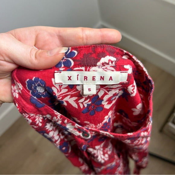 Xirena 100% Cotton Red Floral Lightweight Button Down Long Sleeve Blouse