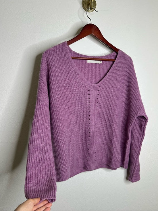 One Grey Day OGD 100% Cashmere Thick Knit Textured V - Neck Lavender Purple Sweater - Cashmere