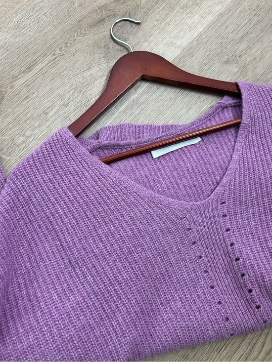 OGD 100% Cashmere Thick Knit Textured V - Neck Lavender Purple Sweater
