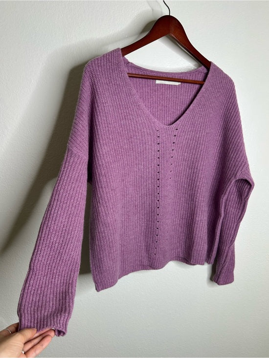 One Grey Day OGD 100% Cashmere Thick Knit Textured V - Neck Lavender Purple Sweater - Cashmere