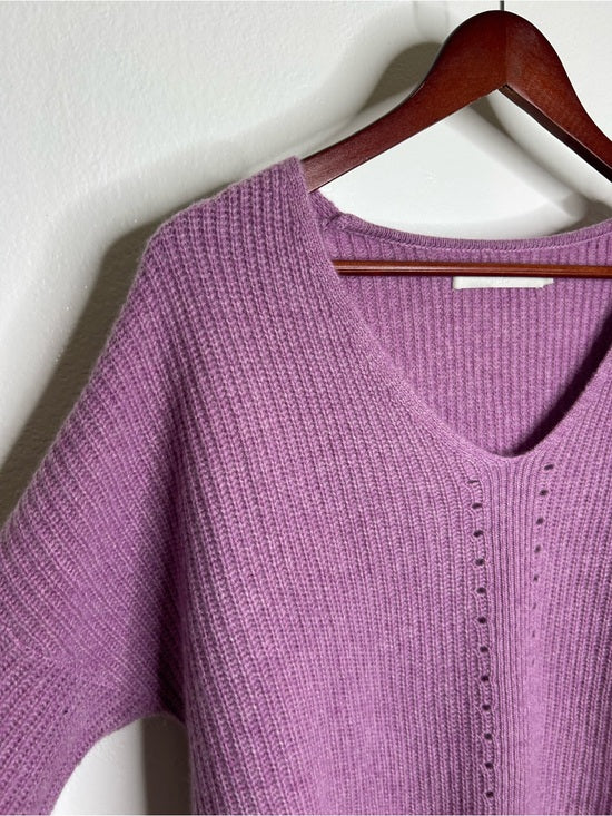 OGD 100% Cashmere Thick Knit Textured V - Neck Lavender Purple Sweater