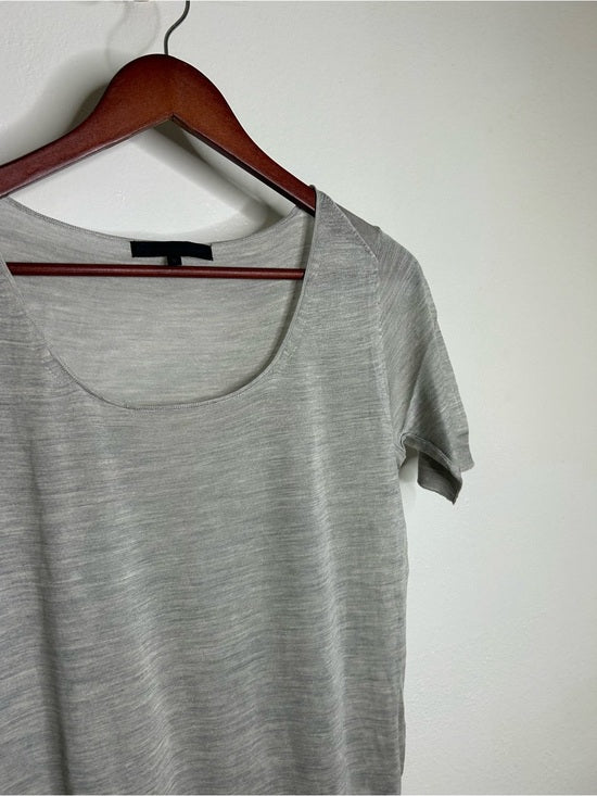 AG 100% Silk Knit Lightweight Scoop Neck Short Sleeve Gray Blouse Top