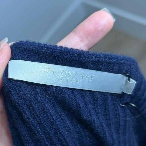 One Grey Day 100% Cashmere Navy Blue Ribbed Lightweight Pullover Sweater