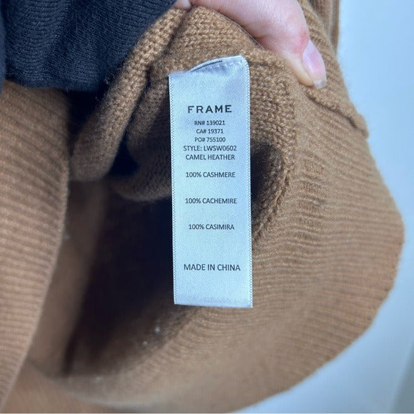 FRAME 100% Cashmere Oversized Turtleneck Sweater in Camel Heather