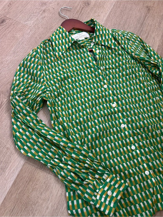 Trovata Trovata 100% Cotton Green Print Button Down Long Sleeve Collared Top