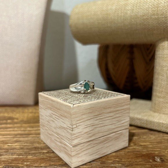 925 Sterling Silver Thick Band Ring Emerald Stone