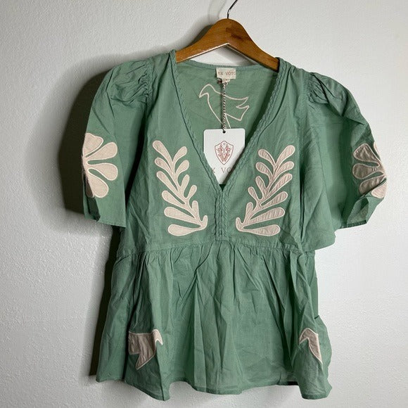 ex voto Ex Voto 100% Cotton Chloe Short Sleeve Blouse in Green - Cotton