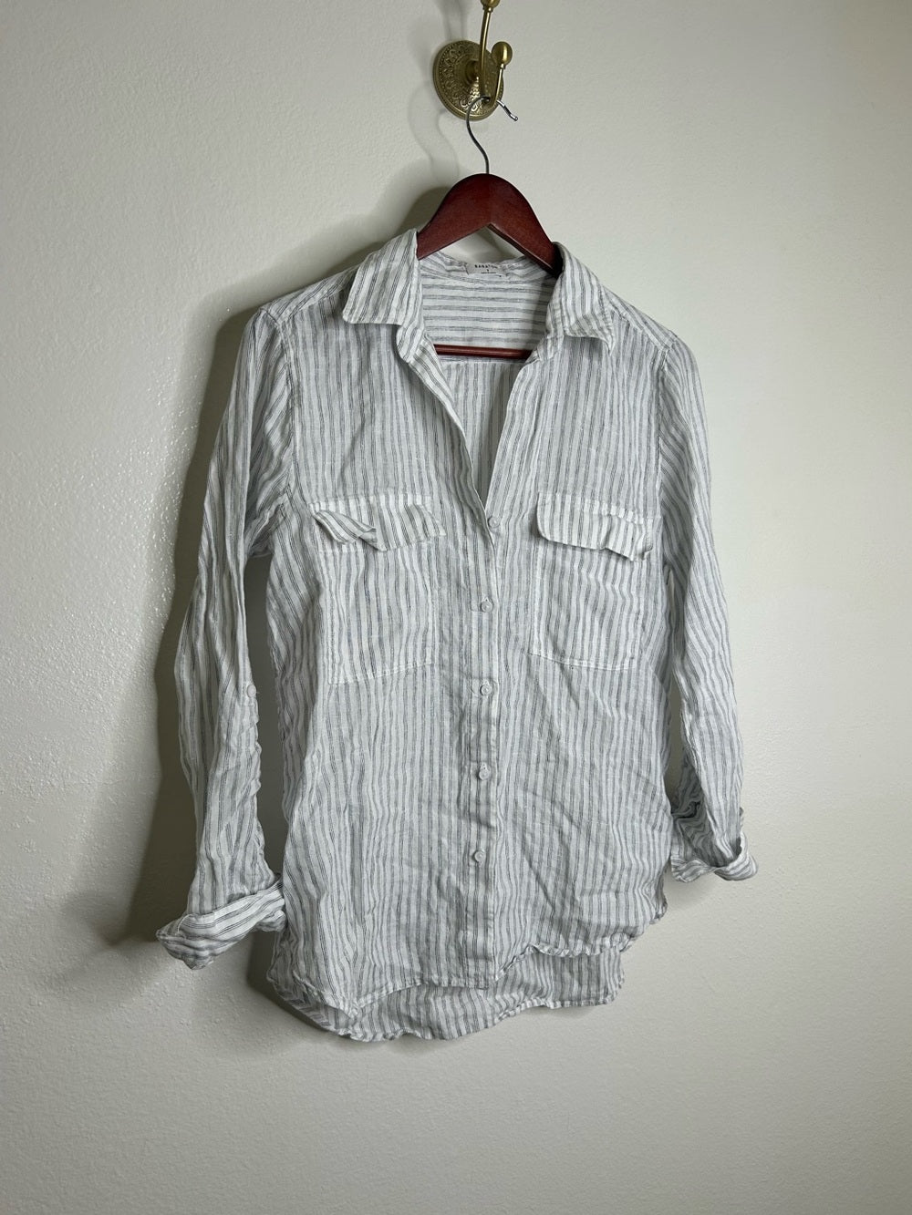 Aritzia Babaton 100% Linen Striped Oversized Button Down Long Sleeve Top
