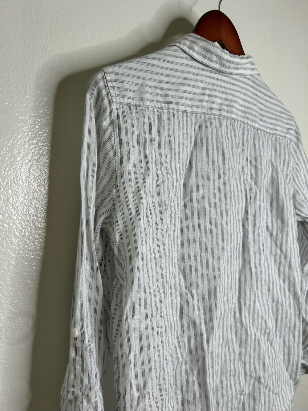 Aritzia Babaton 100% Linen Striped Oversized Button Down Long Sleeve Top