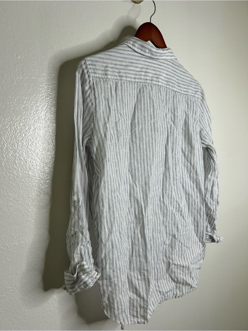 Aritzia Babaton 100% Linen Striped Oversized Button Down Long Sleeve Top