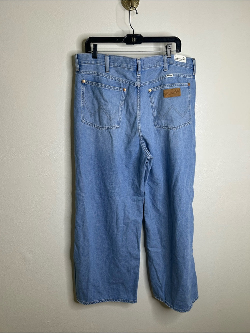 Wrangler 100% Cotton High Rise Wide Leg Worldwide 661 Soft Denim Jean