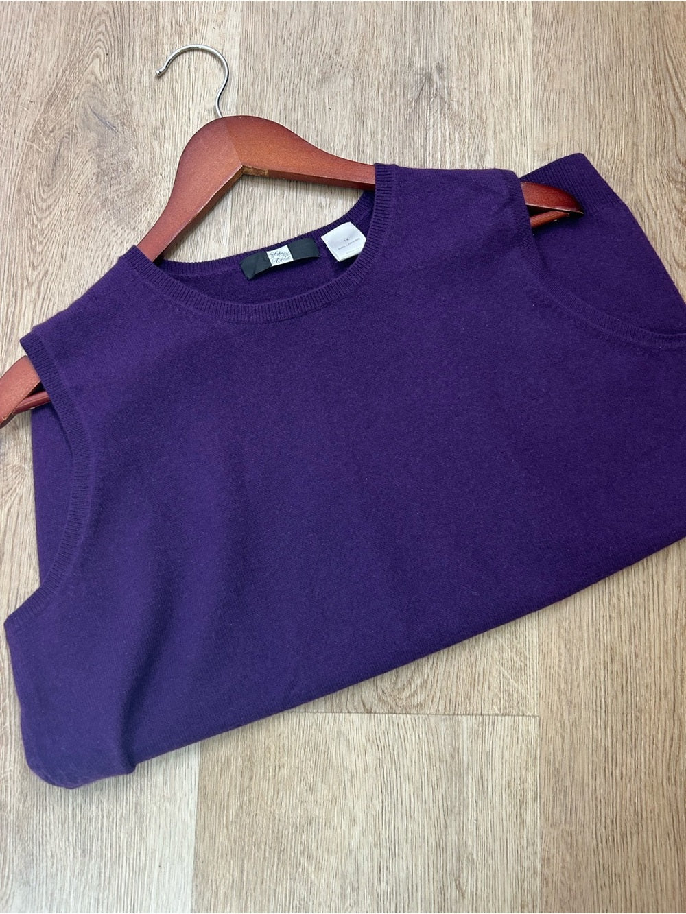 Saks Fifth Avenue 100% Cashmere Deep Purple Knit Tank Top Sweater