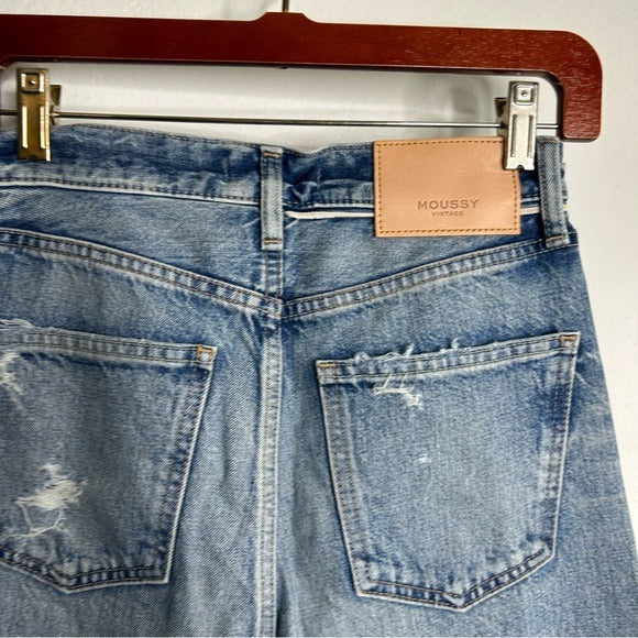 NWT Moussy Vintage 100% Cotton Tapered Distressed Jean Cow Hide Patch