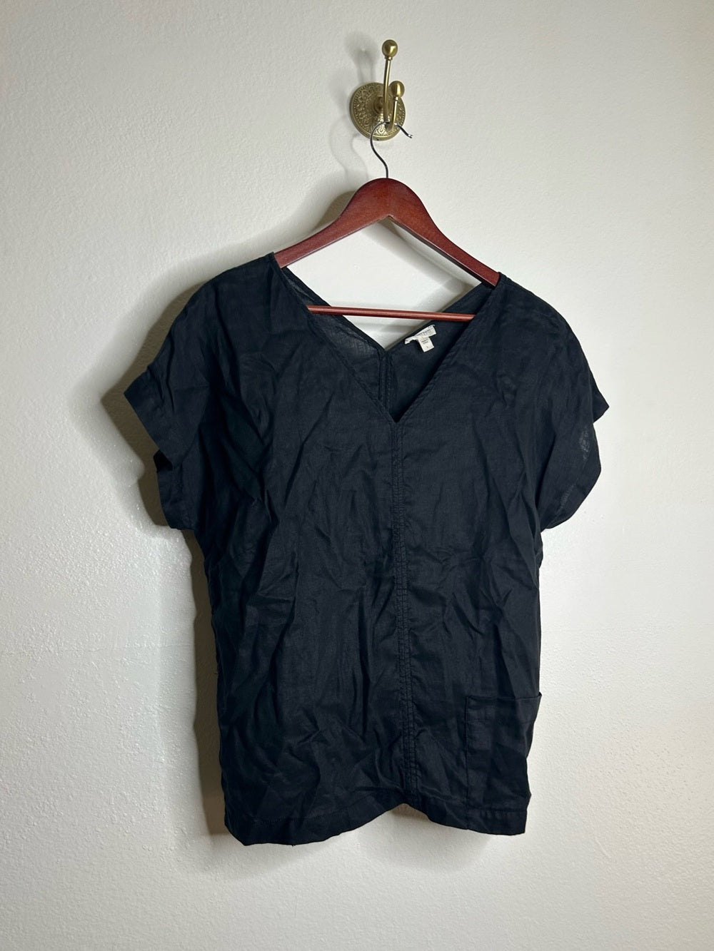 Garnet Hill 100% Linen Black V - Neck Short Sleeve Boxy Fit Blouse Top