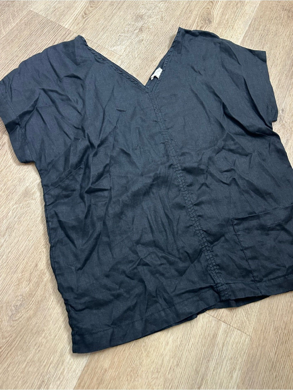 Garnet Hill Garnet Hill 100% Linen Black V - Neck Short Sleeve Boxy Fit Blouse Top - Linen