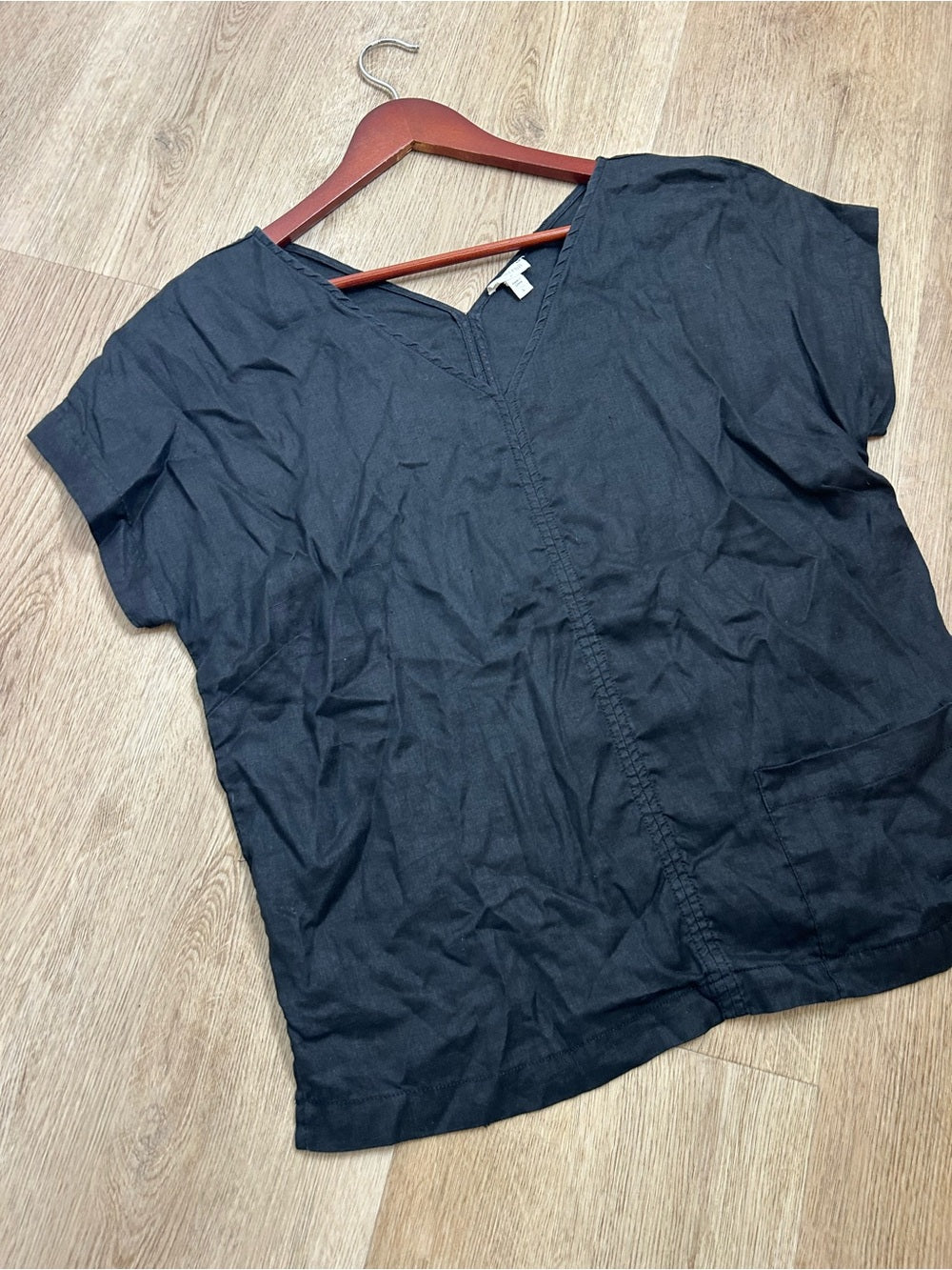 Garnet Hill 100% Linen Black V - Neck Short Sleeve Boxy Fit Blouse Top