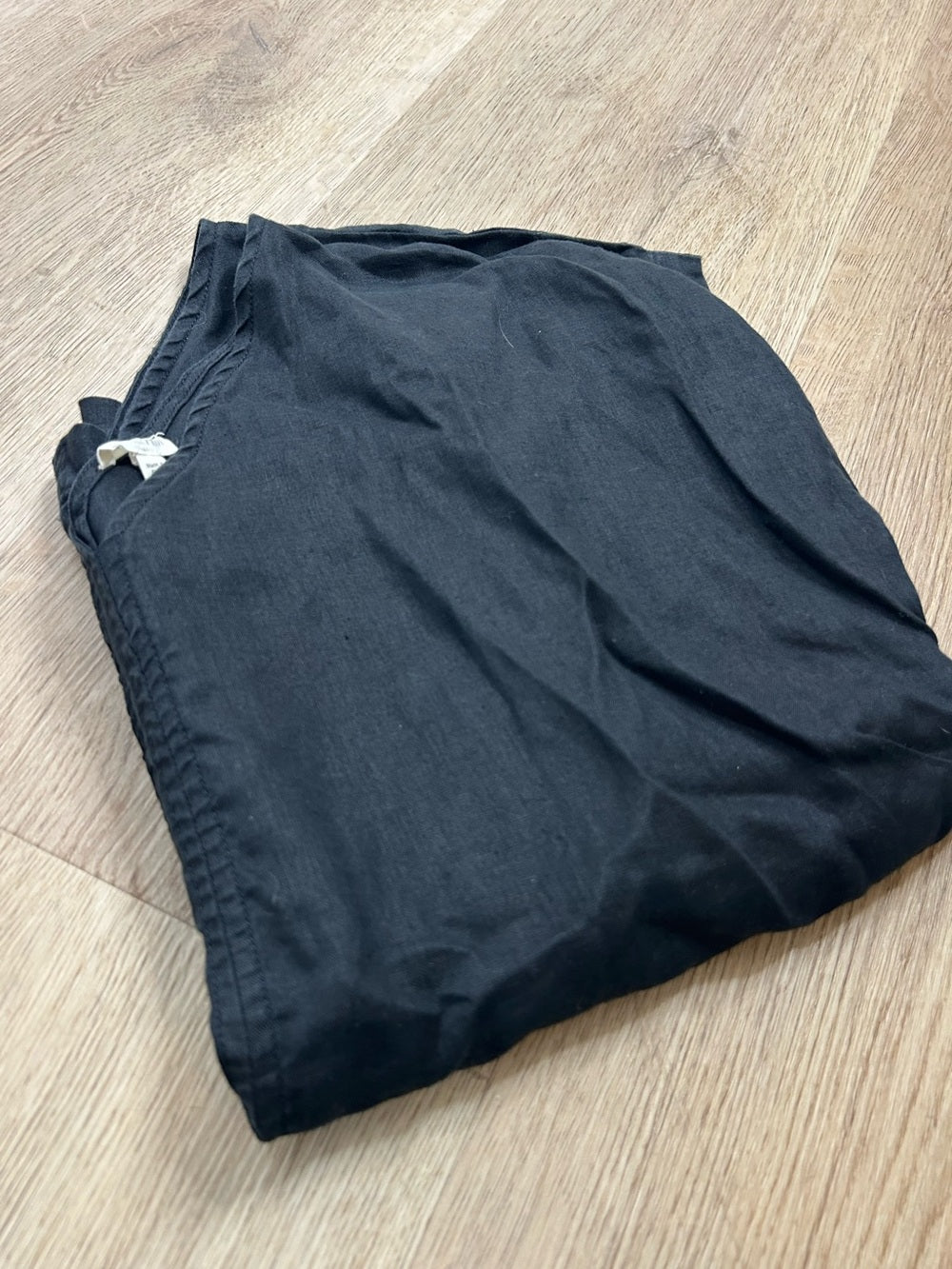Garnet Hill 100% Linen Black V - Neck Short Sleeve Boxy Fit Blouse Top