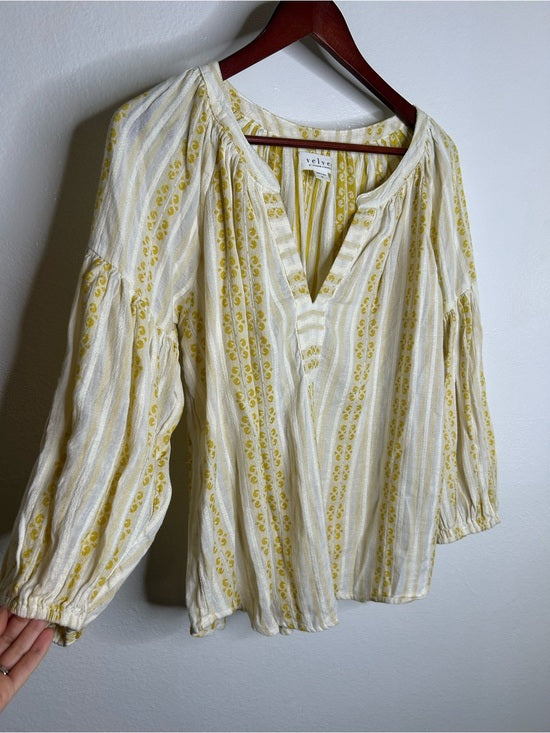 Velvet by Graham &amp; Spencer 100% Cotton V - Neck Yellow Cream Balloon Sleeve Top