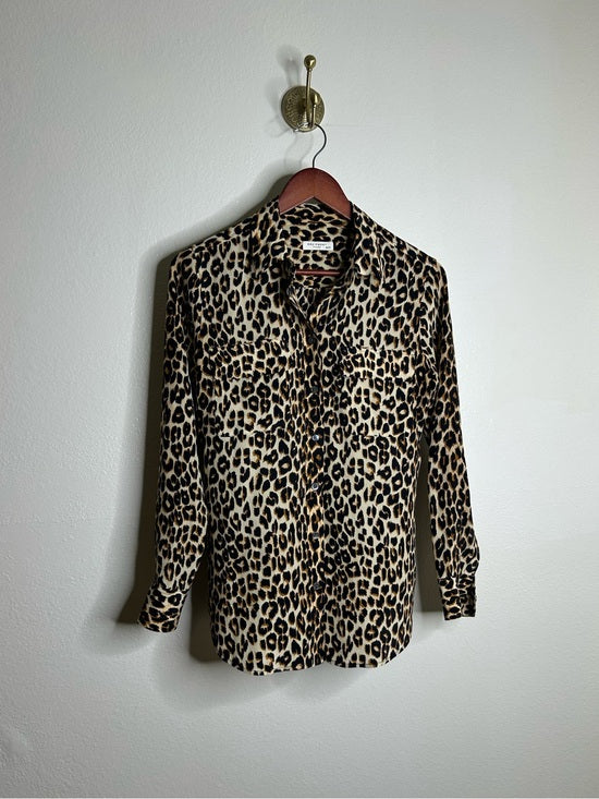 Equipment Equipment Femme 100% Silk Cheetah Animal Print Button Down Long Sleeve Blouse - Silk
