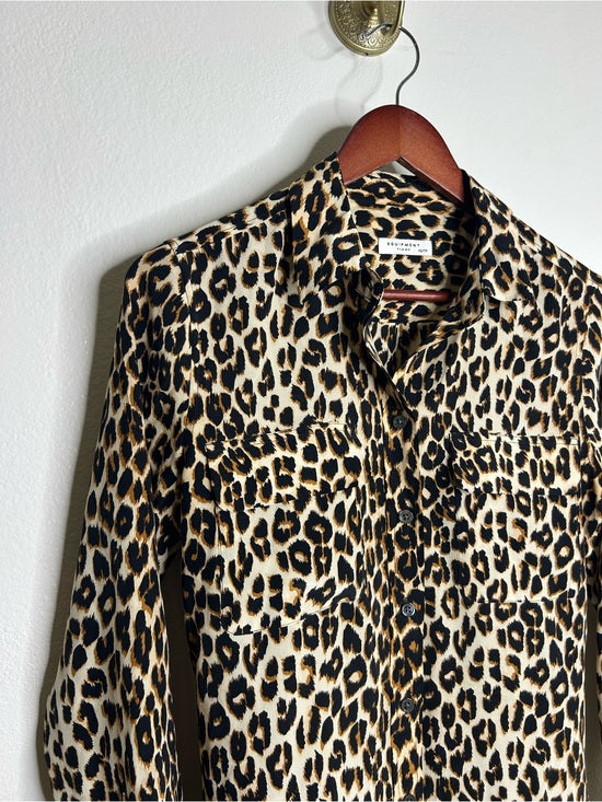 Equipment Femme 100% Silk Cheetah Animal Print Button Down Long Sleeve Blouse