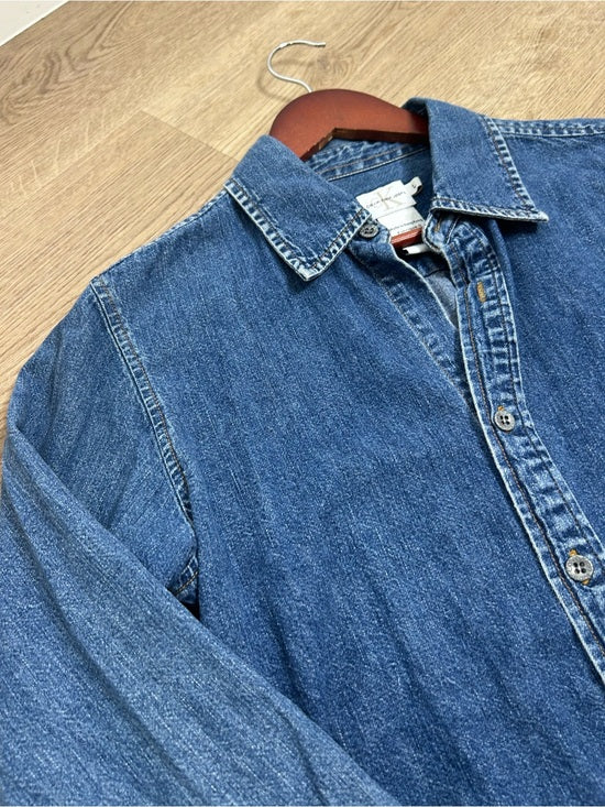 Calvin Klein 100% Cotton Denim Button Down Tailored Jean Long Sleeve Shirt