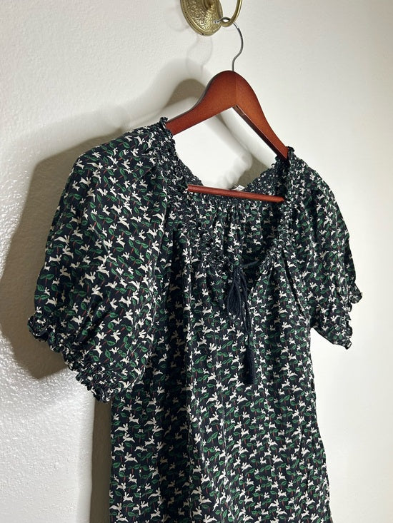 Joie 100% Silk Rabbit Carrot Novelty Print Puff Sleeve Short Sleeve Blouse Top