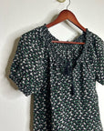 Joie 100% Silk Rabbit Carrot Novelty Print Puff Sleeve Short Sleeve Blouse Top