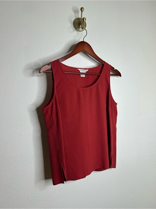 Citron Citron Santa Monica 100% Silk Red Textured Boxy Fit Scoop Neck Tank Top - Silk