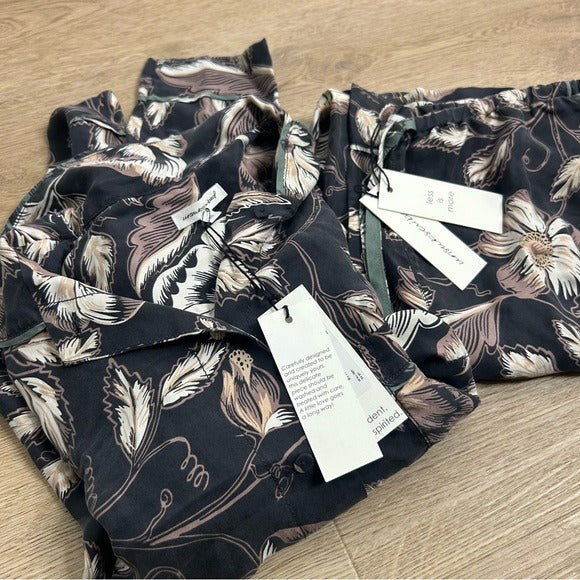 Unsubscribed Unsubscribed 100% Silk Black Floral Pajama Set Cropped Top Wide Leg Pant - Silk