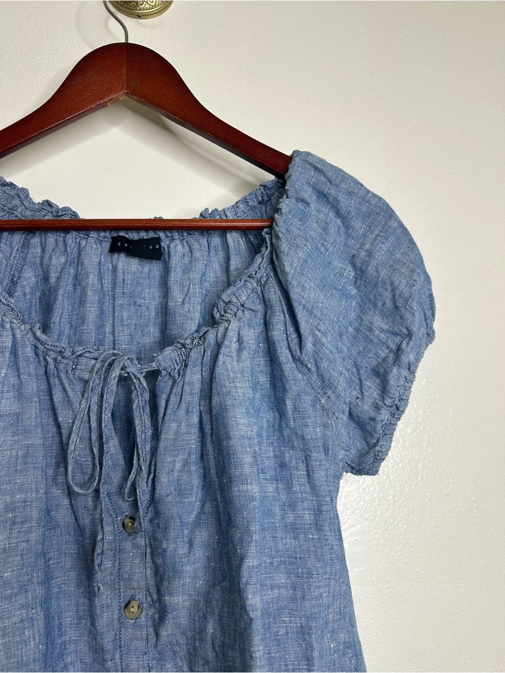 Sanctuary 100% Linen Blue Scoop Neck Babydoll Style Button Down Blouse