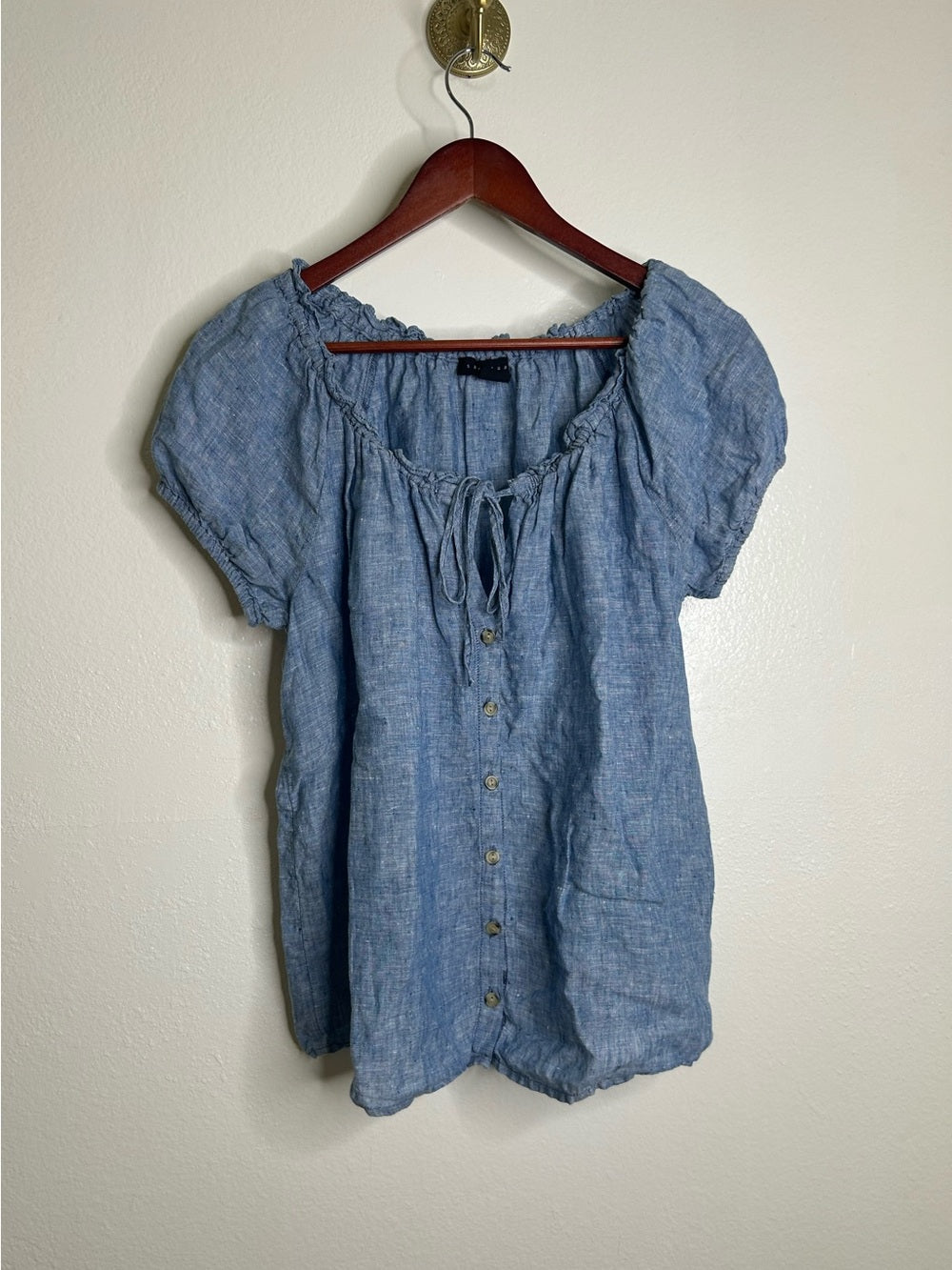 Sanctuary 100% Linen Blue Scoop Neck Babydoll Style Button Down Blouse