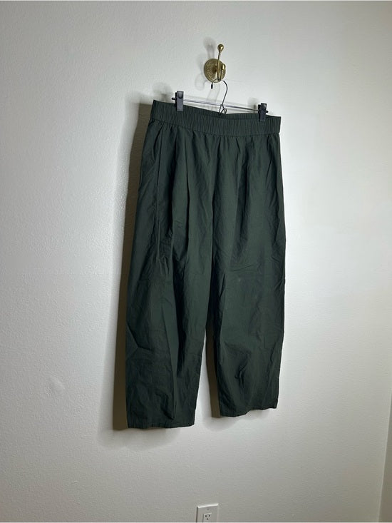 Eileen Fisher 100% Organic Cotton Army Green Barrel Cropped Ankle Pant