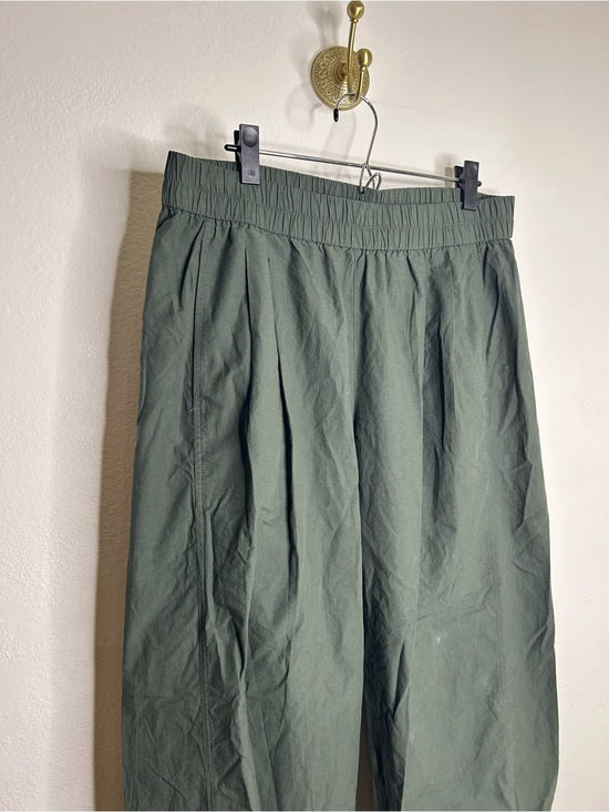 Eileen Fisher 100% Organic Cotton Army Green Barrel Cropped Ankle Pant