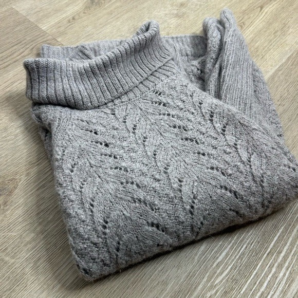 Garnet Hill Garnet Hill 100% Baby Alpaca Texturted Neutral Turtleneck Sweater