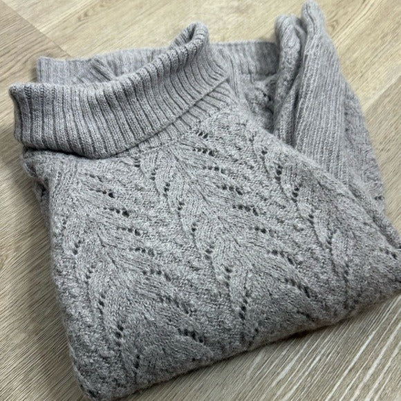 Garnet Hill Garnet Hill 100% Baby Alpaca Texturted Neutral Turtleneck Sweater