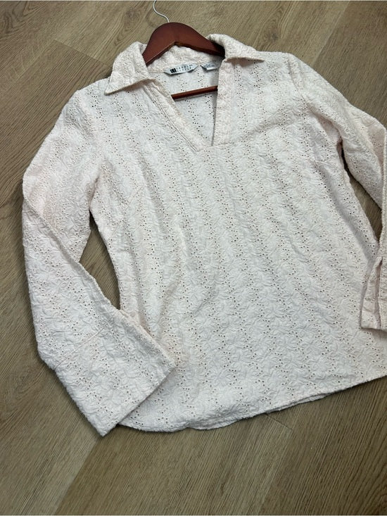 Carol Little 100% Linen Woven Cream Eyelet Bell Sleeve V - Neck Long Sleeve Top