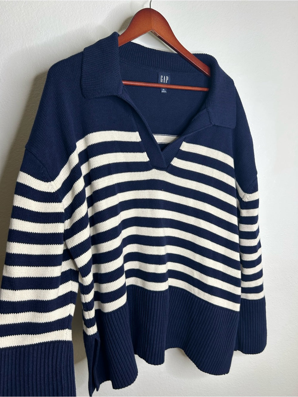 GAP 100% Cotton Navy Cream Striped Polo V - Neck Thick Knit Oversized Sweater