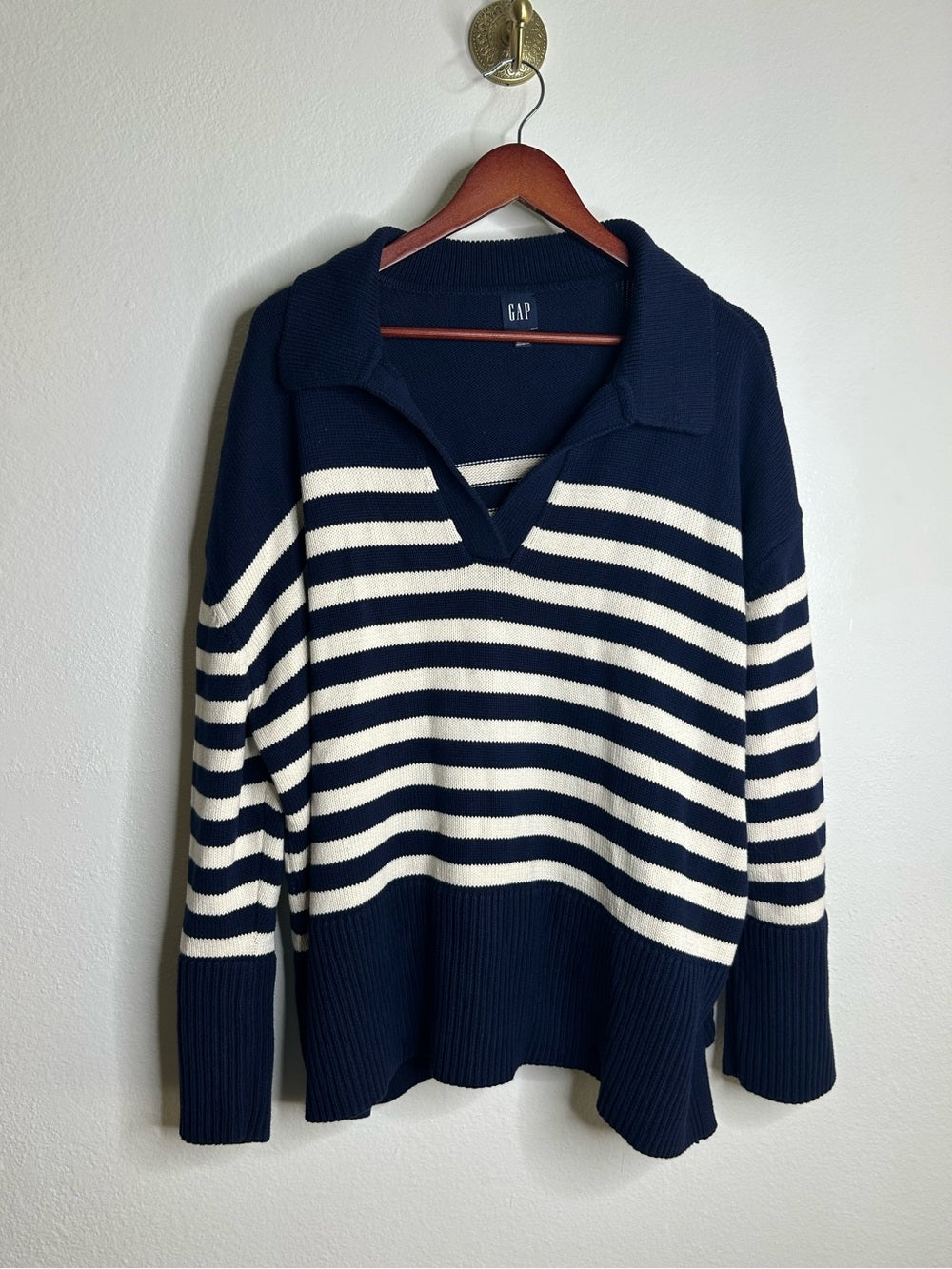 GAP 100% Cotton Navy Cream Striped Polo V - Neck Thick Knit Oversized Sweater