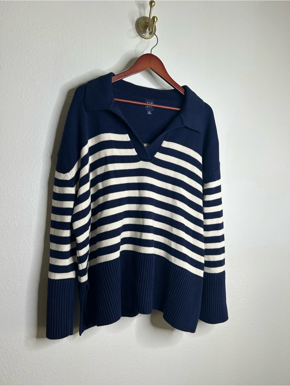 GAP 100% Cotton Navy Cream Striped Polo V - Neck Thick Knit Oversized Sweater